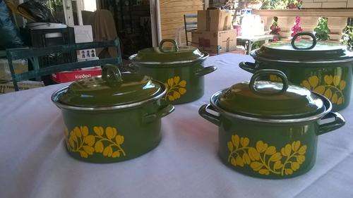 Set of 4 pots with lids Hendler retro perfect condition