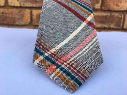 Formal grey red white green cotton necktie
