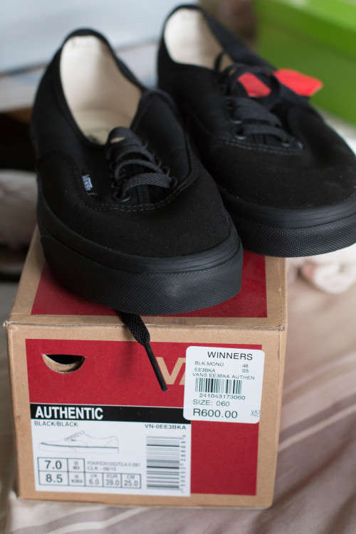 Vans Tekkies Size 6