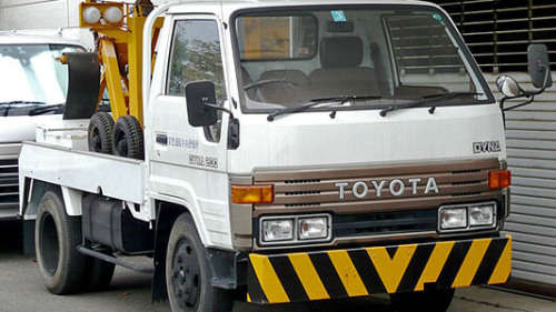 Toyota Dyna 200, 300, 400, U60, U90, Y50, Y60 Model (1984 to 1995) Repair Manual (E-Book)