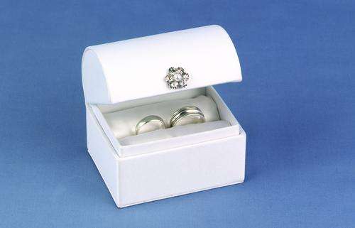 Wedding Favours and Gift Ideas - Treasure Chest Ring Box