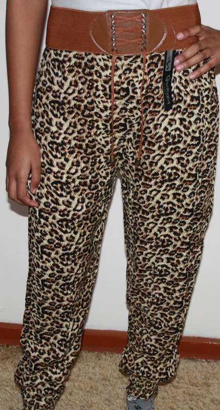 Leopard print Pants with belt