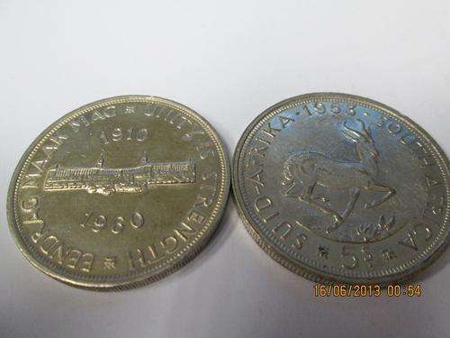 Beautifull 1953 and 1960 5 Shillings