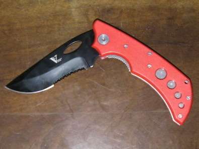Victory Cloud Red Black Sporting Knife (Blister Pack)