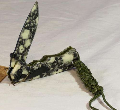 Elf Monkey B106 Pocket Knife with Scull motive + Lanyard