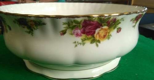 ROYAL ALBERT RARE BIG SALAD BOWL~~~~