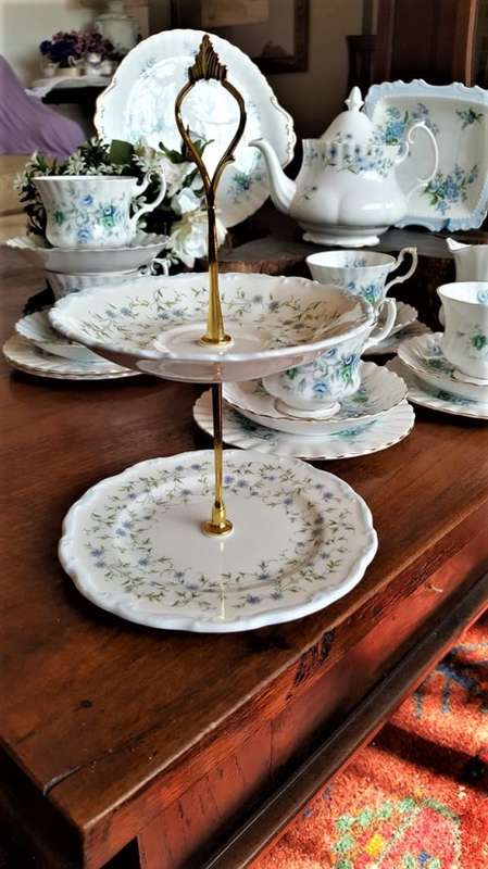 Royal Albert Caroline tier
