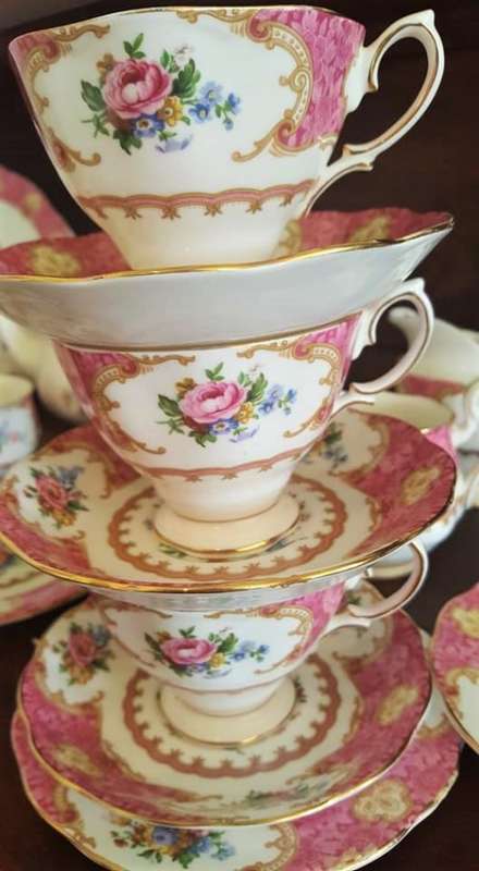 ROYAL ALBERT lady Carlyle NR1