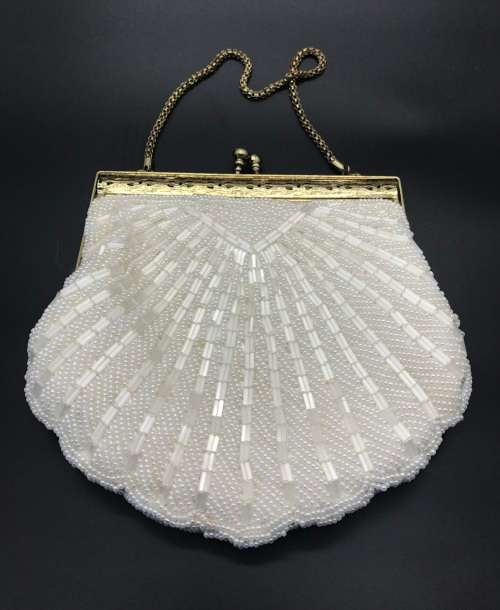 Stunning Art Deco 'Clam Shell' Beaded Evening Bag