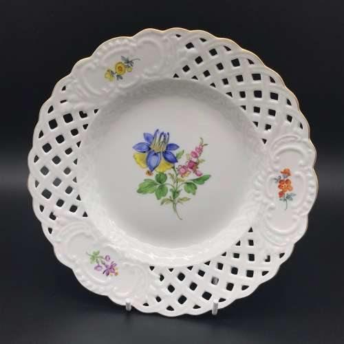 Meissen Porcelain 'Ribbon Work' Plate