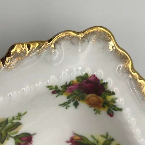 Pretty Collectable Royal Albert 'Old Country Roses' Dish