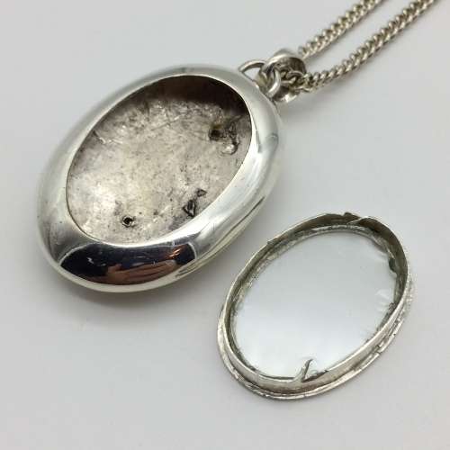 Vintage Scottish Mourning Locket/Pendant and Chain