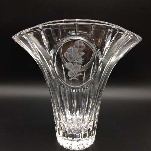 Exceptional Vintage `Stuart` Crystal Vase