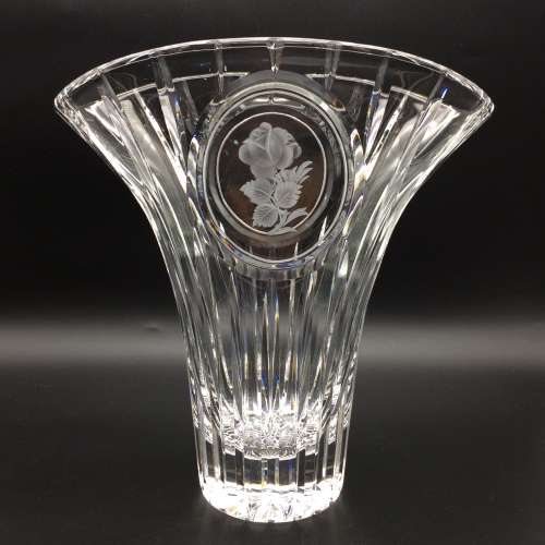 Exceptional Vintage `Stuart` Crystal Vase