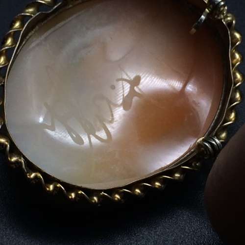 1930/40s Cameo`Brooch/Pendant (Signed)