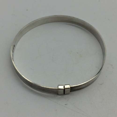 Attractive Vintage Silver Hallmarked Bangle/Bracelet