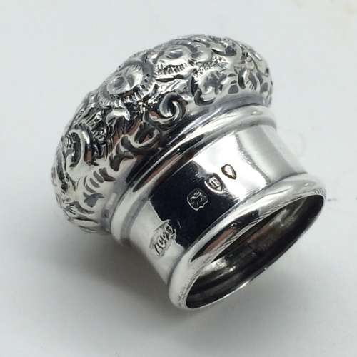 Victorian Solid Silver Topped Scent Bottle (1894)