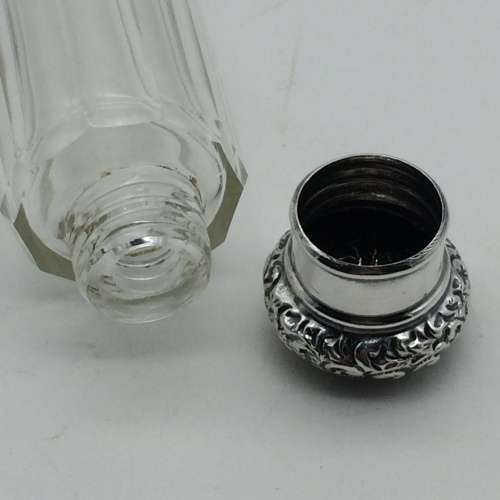Victorian Solid Silver Topped Scent Bottle (1894)