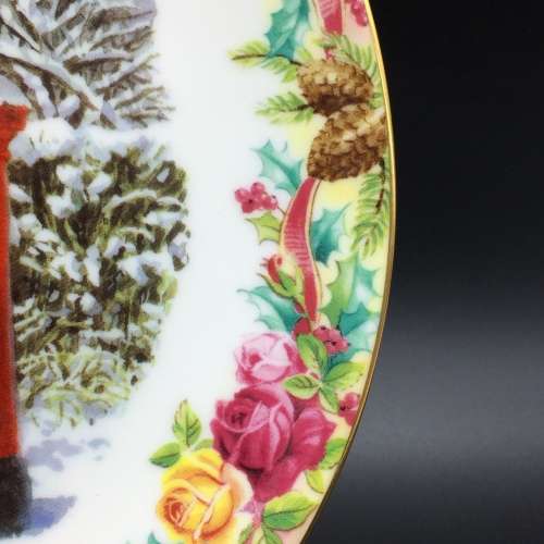 Royal Albert Christmas Plate `Christmas Post` (PN 287)