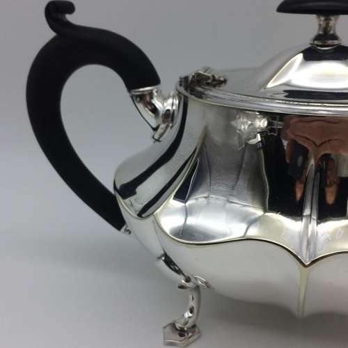 Beautiful Silver-Plated Tea Set (1920/30`s)