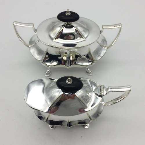 Beautiful Silver-Plated Tea Set (1920/30`s)
