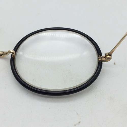 Vintage 1920`s `Windsor` Spectacles and Case