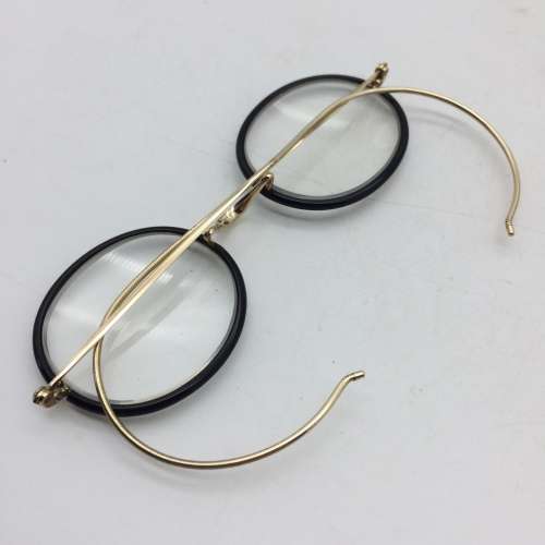 Vintage 1920`s `Windsor` Spectacles and Case