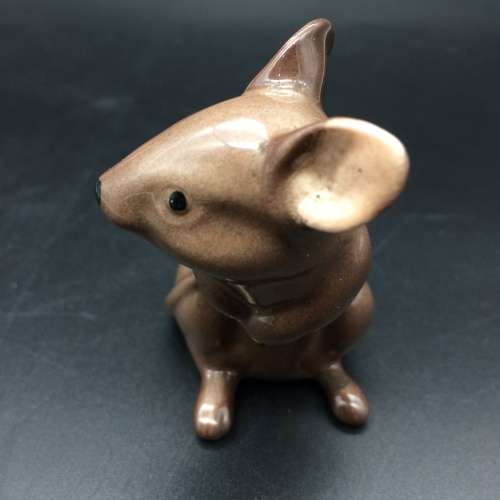 Cute `Beswick` Mouse Figurine (No.1678)