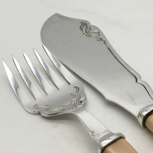 Vintage Six Place `Canteen of Fish Knives/Forks and Carvers`