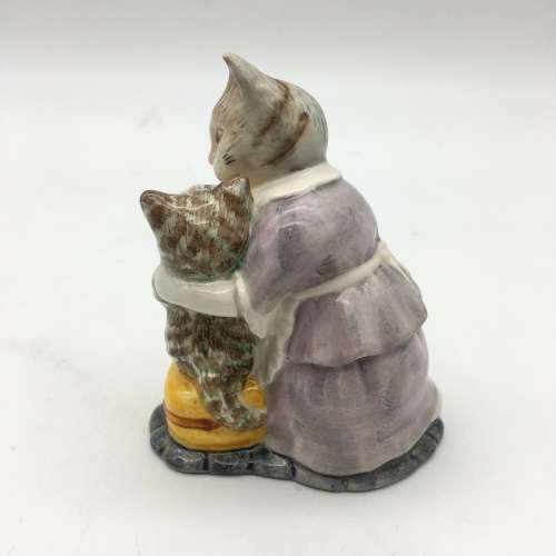Beatrix Potter `Tabitha Twitchit and Miss Moppet` Figurine