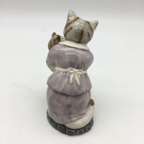Beatrix Potter `Tabitha Twitchit and Miss Moppet` Figurine