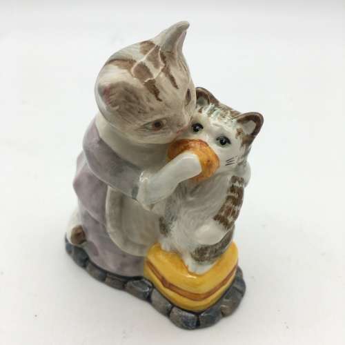 Beatrix Potter `Tabitha Twitchit and Miss Moppet` Figurine