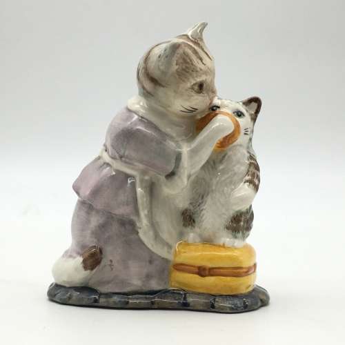 Beatrix Potter `Tabitha Twitchit and Miss Moppet` Figurine