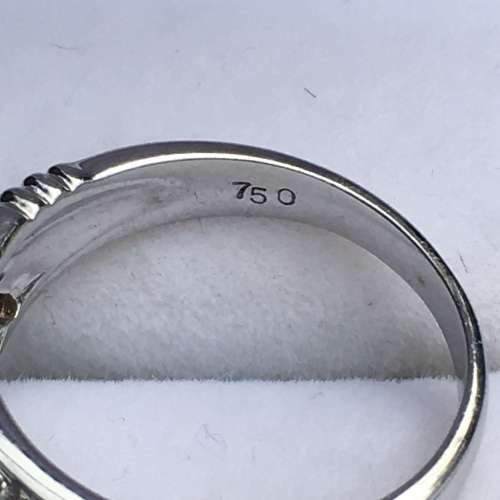 18ct White Gold and Diamond Ring (V. R56 180)