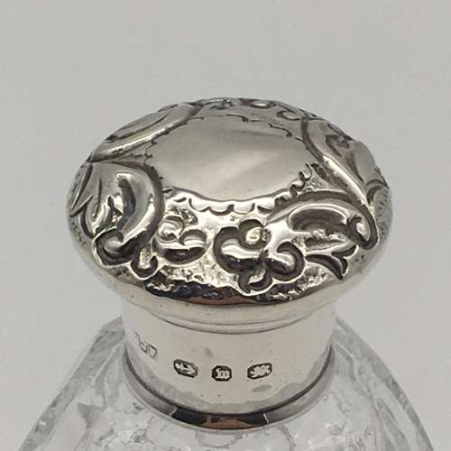 Victorian Sterling Silver & Crystal Scent Bottle (1896)
