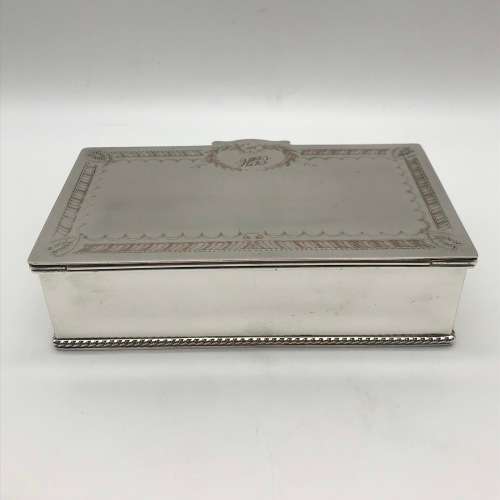 Vintage `Viners of Sheffield` Silver-Plated Box