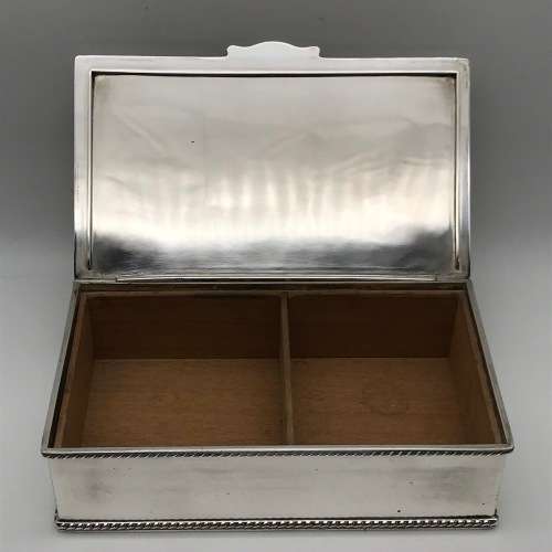 Vintage `Viners of Sheffield` Silver-Plated Box