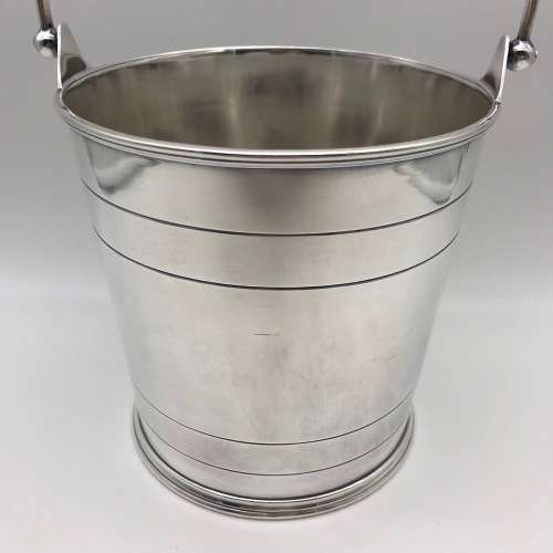 Fine Quality Antique Silver-Plated Ice Bucket (Daniel and Arter)