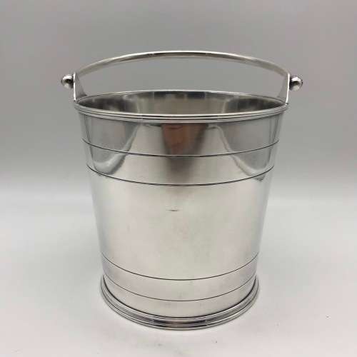 Fine Quality Antique Silver-Plated Ice Bucket (Daniel and Arter)