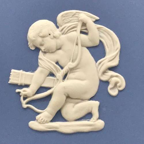 Attractive Wedgwood `Cherubs` Cabinet Plate