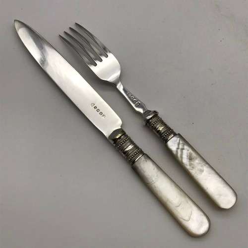 Antique Mother of Pearl Dessert Knives & Forks (Cased)