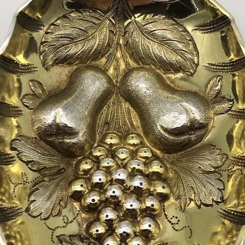 Solid Silver Victorian Berry Spoon (1860)
