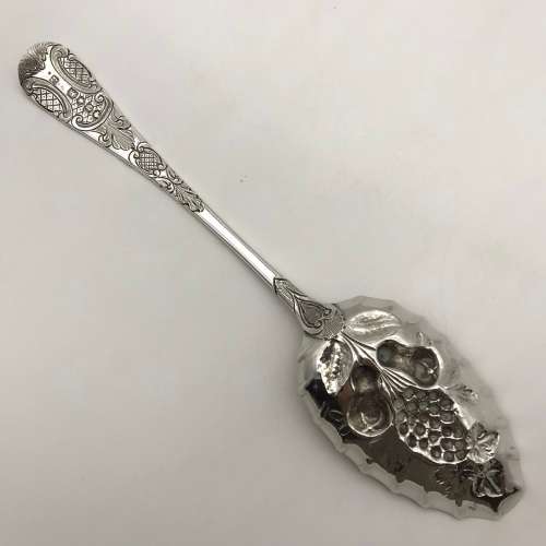 Solid Silver Victorian Berry Spoon (1860)