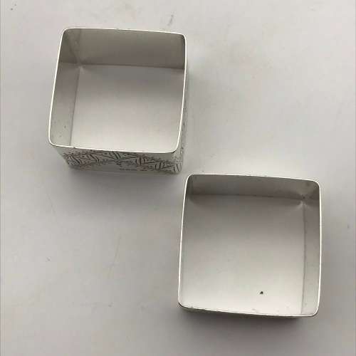Victorian Pair of Sterling Silver Napkin Rings (Cased) (1890)