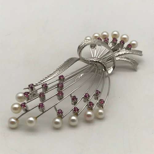 Vintage 18ct White Gold, Ruby & Pearl Brooch (9,9g) (V. R46 550)