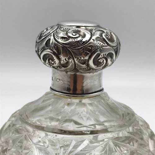 Large Antique Silver & Crystal Scent Bottle (1903)