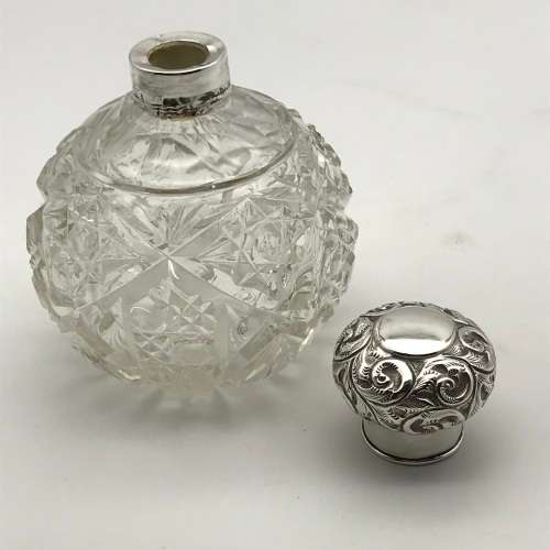 Large Antique Silver & Crystal Scent Bottle (1903)