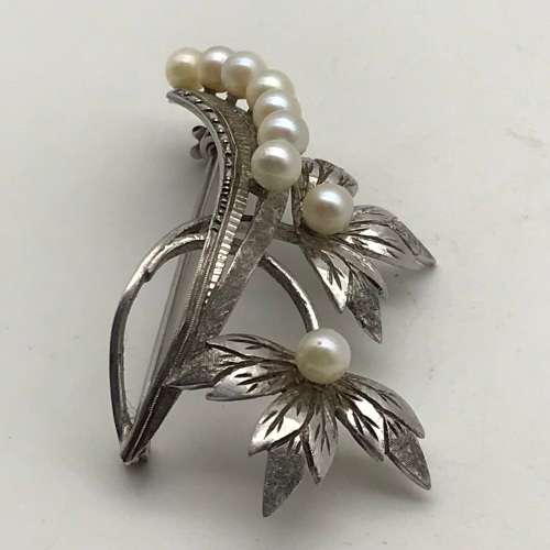 Vintage Sterling Silver & Pearl Brooch