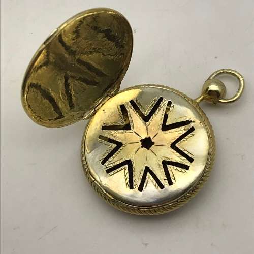 Wonderful Victorian, Gilt Vinaigrette (1849)