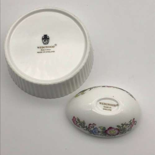 Two Wedgwood `Kutani Crane` Trinket Boxes